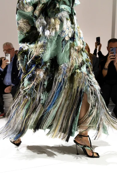Look 75